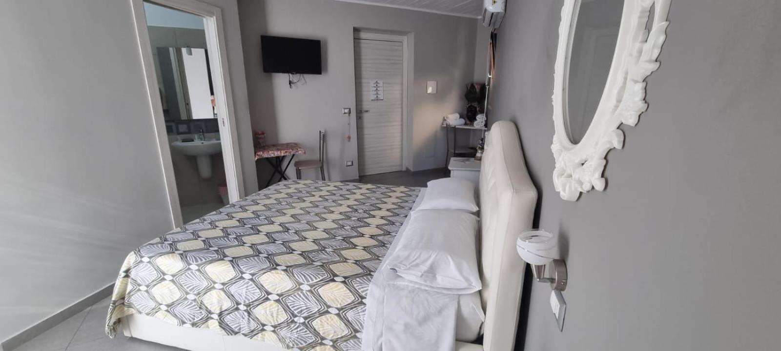 ピアッツァ・アルメリーナ La Regina Di Saba Bed & Breakfast エクステリア 写真